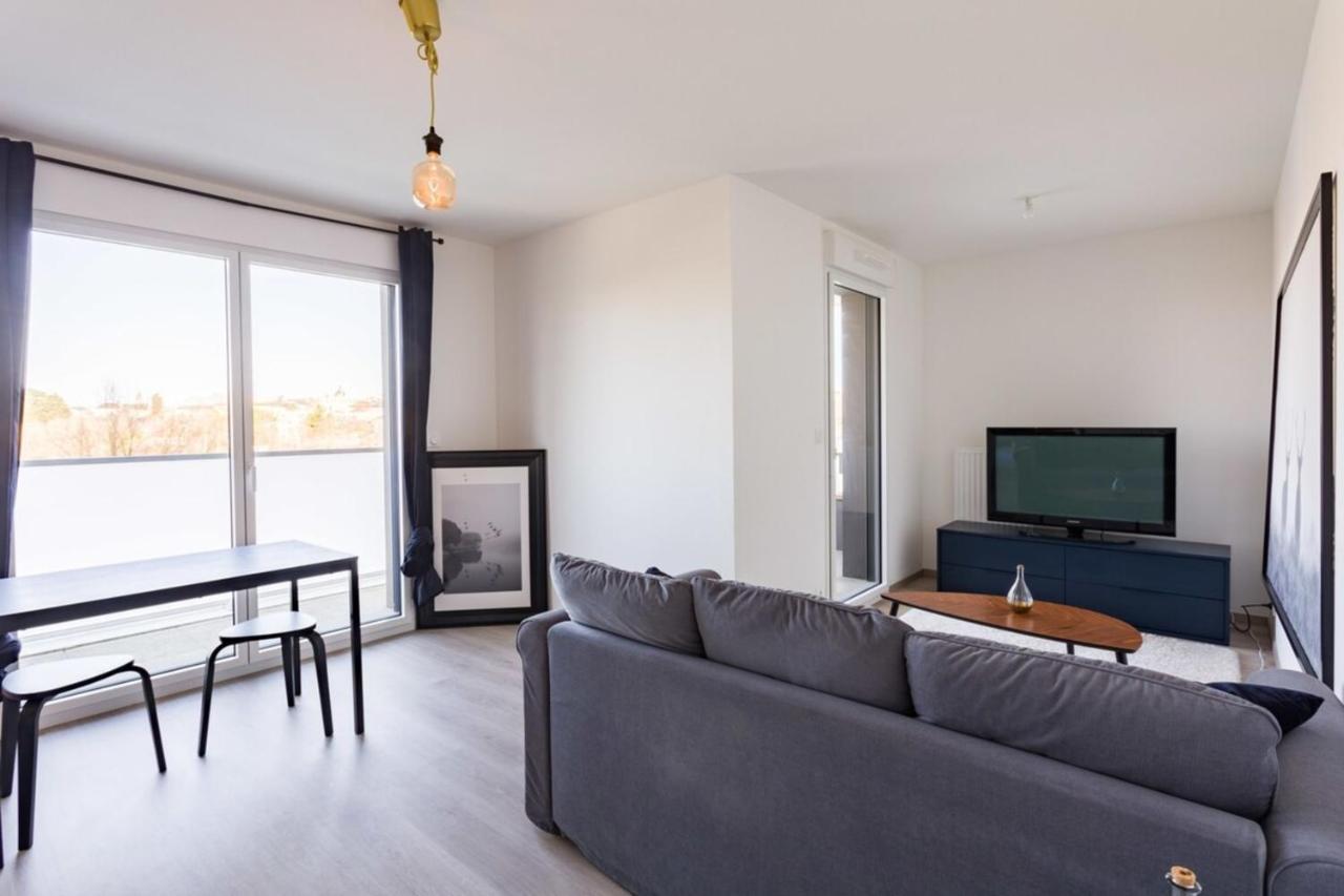 Le Rio, Appartement Avec Terrasse & Parking Rennes Exterior foto
